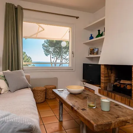 L-5 8 Pax Holiday home